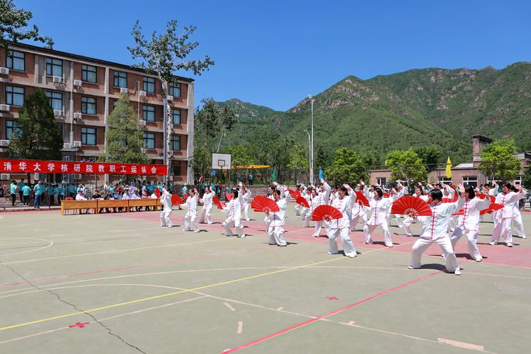 队比赛中 队比赛中